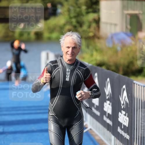 25.08.2024 - Elbe Triathlon Hamburg H.Heesch http://msf.ph/oto/6831509 25.08.2024 09:38:03 Schwimmen 457, 472, 491, 499, 524, 538, 542, 549 meine-sportfotos.de