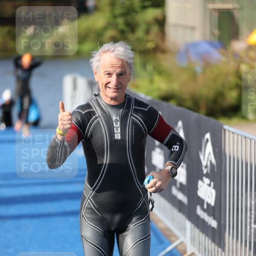 25.08.2024 - Elbe Triathlon Hamburg H.Heesch http://msf.ph/oto/6831533 25.08.2024 09:38:04 Schwimmen 457, 472, 491, 499, 524, 538, 542, 549 meine-sportfotos.de