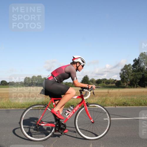 25.08.2024 - Elbe Triathlon Hamburg Fuchs,  Jonas http://msf.ph/oto/6831536 25.08.2024 09:32:40 Radfahren 118, 164, 445, 441, 177 meine-sportfotos.de