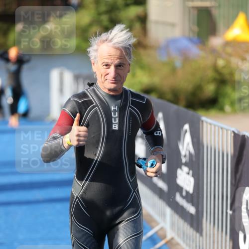 25.08.2024 - Elbe Triathlon Hamburg H.Heesch http://msf.ph/oto/6831548 25.08.2024 09:38:04 Schwimmen 457, 472, 491, 499, 524, 538, 542, 549 meine-sportfotos.de