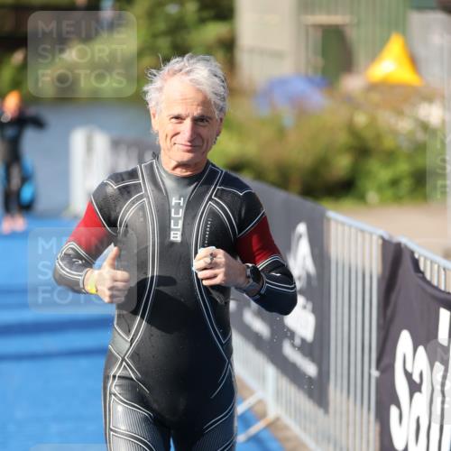 25.08.2024 - Elbe Triathlon Hamburg H.Heesch http://msf.ph/oto/6831560 25.08.2024 09:38:04 Schwimmen 457, 472, 491, 499, 524, 538, 542, 549 meine-sportfotos.de