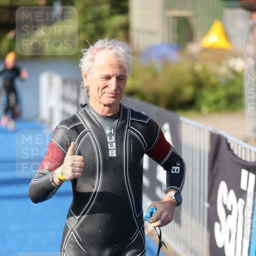 25.08.2024 - Elbe Triathlon Hamburg H.Heesch http://msf.ph/oto/6831579 25.08.2024 09:38:04 Schwimmen 457, 472, 491, 499, 524, 538, 542, 549 meine-sportfotos.de