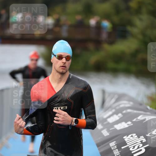 25.08.2024 - Elbe Triathlon Hamburg H.Heesch http://msf.ph/oto/6831661 25.08.2024 08:29:57 Schwimmen 37, 68, 78, 79, 95 meine-sportfotos.de