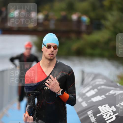 25.08.2024 - Elbe Triathlon Hamburg H.Heesch http://msf.ph/oto/6831667 25.08.2024 08:29:57 Schwimmen 37, 68, 78, 79, 95 meine-sportfotos.de