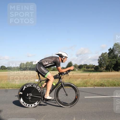 25.08.2024 - Elbe Triathlon Hamburg Fuchs,  Jonas http://msf.ph/oto/6831679 25.08.2024 09:34:10 Radfahren 245, 314, 159 meine-sportfotos.de