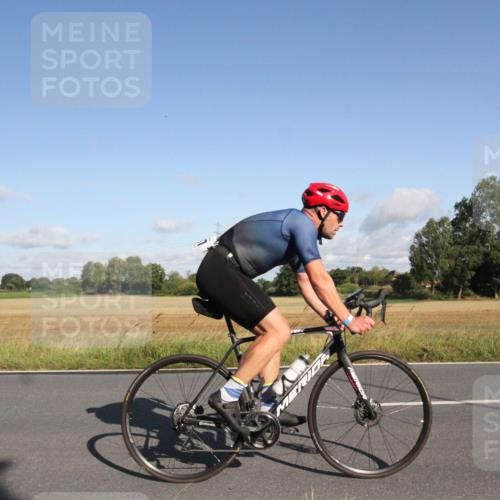 25.08.2024 - Elbe Triathlon Hamburg Fuchs,  Jonas http://msf.ph/oto/6831717 25.08.2024 09:34:53 Radfahren 337, 204, 319, 263, 123 meine-sportfotos.de