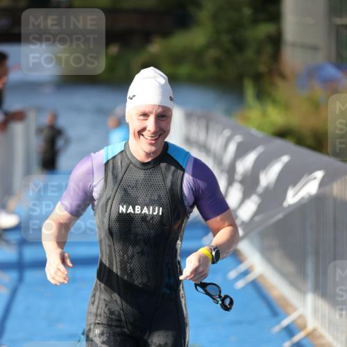 25.08.2024 - Elbe Triathlon Hamburg H.Heesch http://msf.ph/oto/6831736 25.08.2024 09:38:14 Schwimmen 457, 499, 524, 538, 542, 549 meine-sportfotos.de