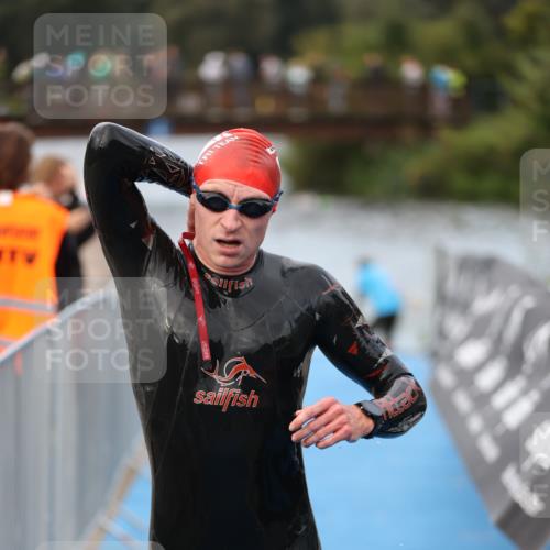 25.08.2024 - Elbe Triathlon Hamburg H.Heesch http://msf.ph/oto/6831737 25.08.2024 08:30:01 Schwimmen 37, 68, 78, 79, 82, 95 meine-sportfotos.de