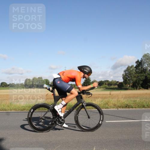25.08.2024 - Elbe Triathlon Hamburg Fuchs,  Jonas http://msf.ph/oto/6831744 25.08.2024 09:35:02 Radfahren 319, 263, 123, 311, 255, 199 meine-sportfotos.de