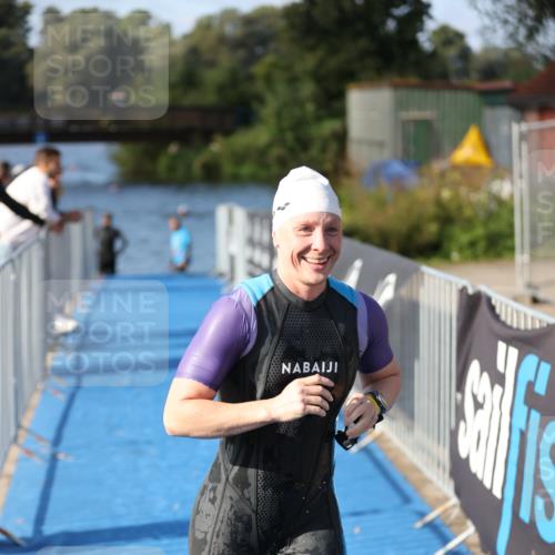 25.08.2024 - Elbe Triathlon Hamburg H.Heesch http://msf.ph/oto/6831774 25.08.2024 09:38:15 Schwimmen 457, 499, 524, 538, 542, 549 meine-sportfotos.de