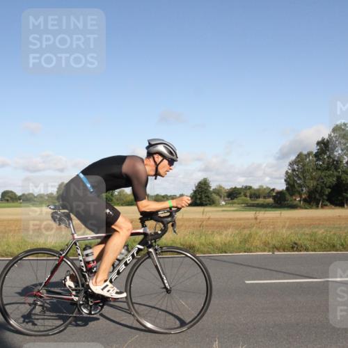 25.08.2024 - Elbe Triathlon Hamburg Fuchs,  Jonas http://msf.ph/oto/6831785 25.08.2024 09:35:24 Radfahren 440, 289, 433, 395, 298, 188, 399, 197 meine-sportfotos.de