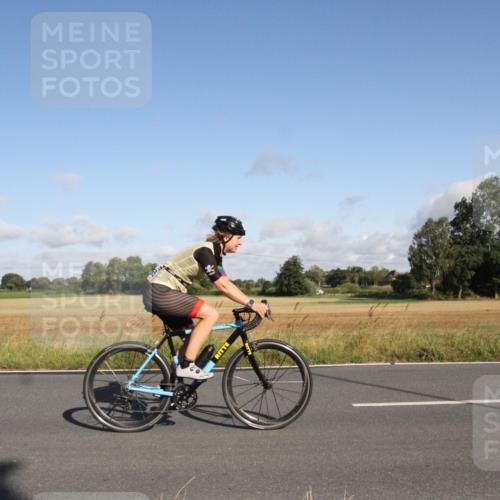 25.08.2024 - Elbe Triathlon Hamburg Fuchs,  Jonas http://msf.ph/oto/6831806 25.08.2024 09:35:36 Radfahren 399, 197, 155, 427 meine-sportfotos.de