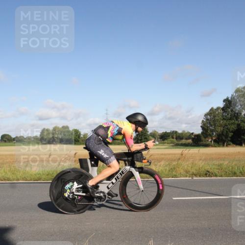 25.08.2024 - Elbe Triathlon Hamburg Fuchs,  Jonas http://msf.ph/oto/6831849 25.08.2024 09:36:18 Radfahren 209 meine-sportfotos.de