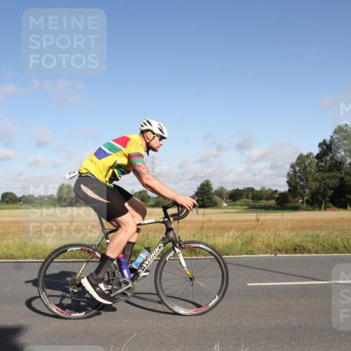 25.08.2024 - Elbe Triathlon Hamburg Fuchs,  Jonas http://msf.ph/oto/6831918 25.08.2024 09:37:10 Radfahren 266, 322, 496 meine-sportfotos.de