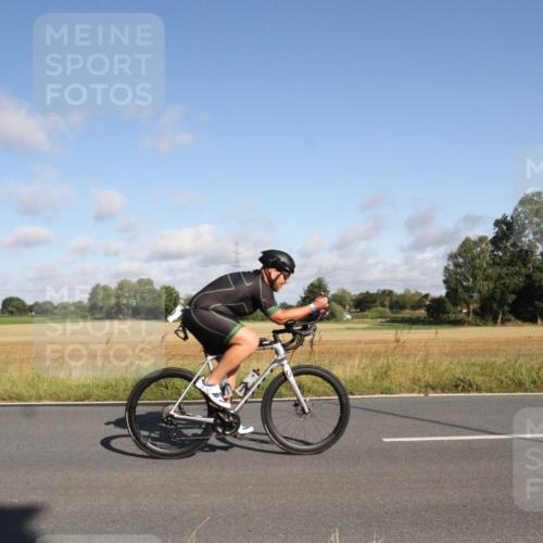 25.08.2024 - Elbe Triathlon Hamburg Fuchs,  Jonas http://msf.ph/oto/6831940 25.08.2024 09:37:34 Radfahren 340 meine-sportfotos.de