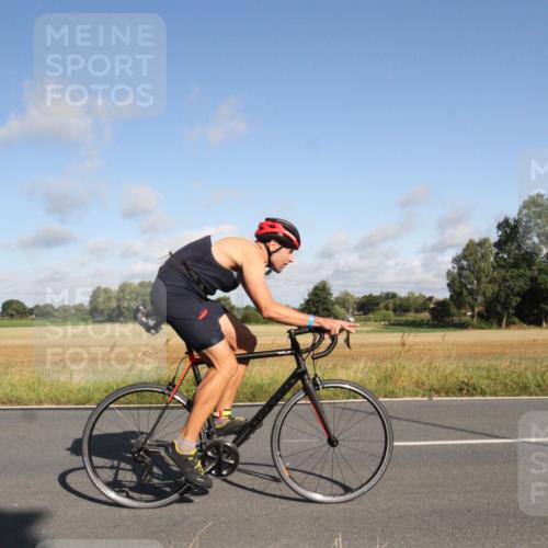 25.08.2024 - Elbe Triathlon Hamburg Fuchs,  Jonas http://msf.ph/oto/6831958 25.08.2024 09:37:49 Radfahren 279, 498, 389, 367 meine-sportfotos.de