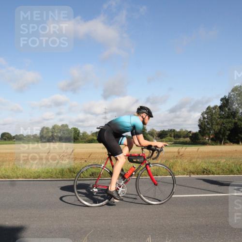 25.08.2024 - Elbe Triathlon Hamburg Fuchs,  Jonas http://msf.ph/oto/6832043 25.08.2024 09:38:45 Radfahren 404, 280, 224, 167 meine-sportfotos.de