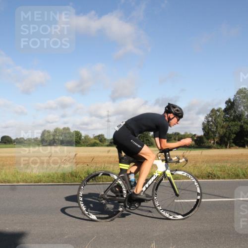 25.08.2024 - Elbe Triathlon Hamburg Fuchs,  Jonas http://msf.ph/oto/6832047 25.08.2024 09:38:51 Radfahren 280, 224, 167, 465, 426, 160, 328, 354 meine-sportfotos.de