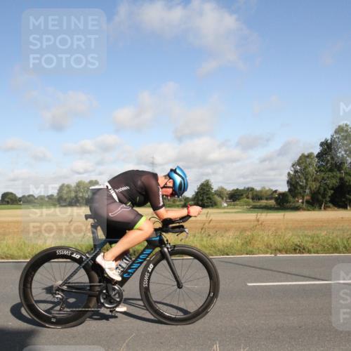 25.08.2024 - Elbe Triathlon Hamburg Fuchs,  Jonas http://msf.ph/oto/6832082 25.08.2024 09:39:06 Radfahren 186, 142, 506, 226, 278 meine-sportfotos.de