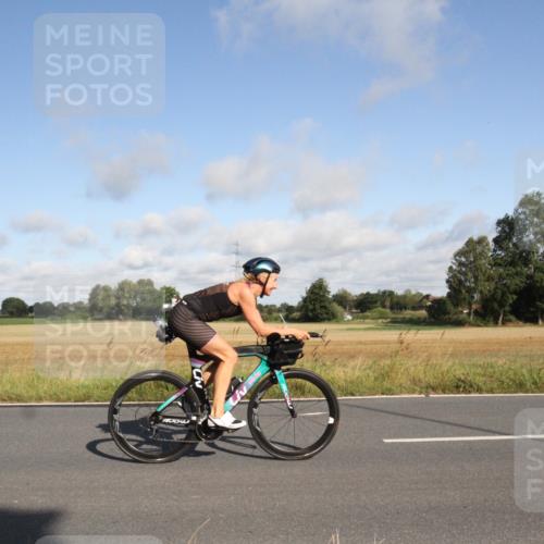 25.08.2024 - Elbe Triathlon Hamburg Fuchs,  Jonas http://msf.ph/oto/6832107 25.08.2024 09:39:19 Radfahren 300, 553, 153, 534, 248, 267, 347 meine-sportfotos.de