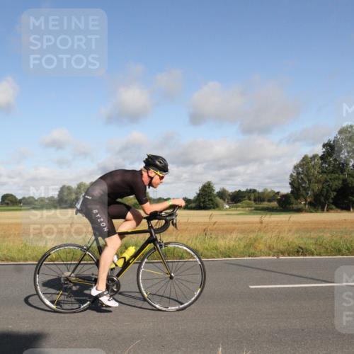 25.08.2024 - Elbe Triathlon Hamburg Fuchs,  Jonas http://msf.ph/oto/6832175 25.08.2024 09:39:54 Radfahren 122, 237, 414, 117, 283, 451, 284 meine-sportfotos.de