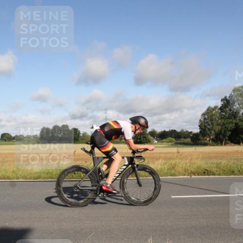 25.08.2024 - Elbe Triathlon Hamburg Fuchs,  Jonas http://msf.ph/oto/6832181 25.08.2024 09:39:58 Radfahren 117, 283, 451, 284, 363, 161 meine-sportfotos.de