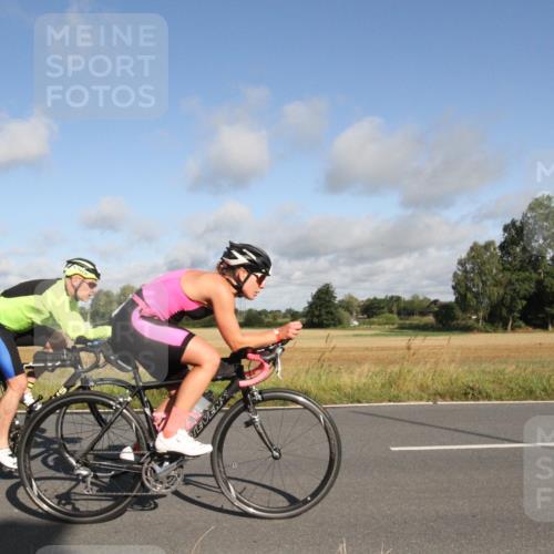 25.08.2024 - Elbe Triathlon Hamburg Fuchs,  Jonas http://msf.ph/oto/6832199 25.08.2024 09:40:05 Radfahren 284, 363, 161, 408, 174 meine-sportfotos.de
