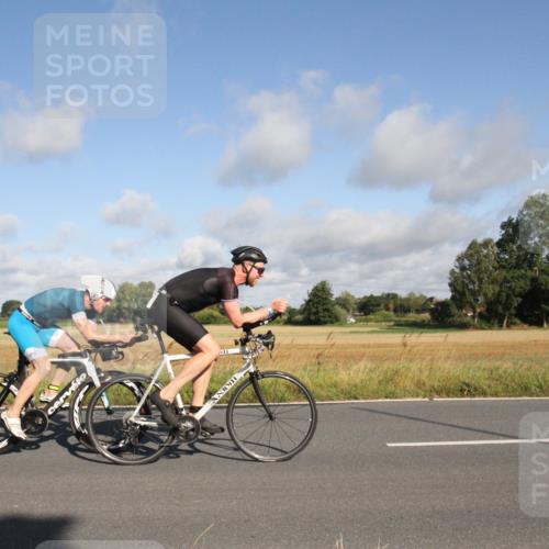 25.08.2024 - Elbe Triathlon Hamburg Fuchs,  Jonas http://msf.ph/oto/6832213 25.08.2024 09:40:18 Radfahren 415, 420, 403, 390 meine-sportfotos.de
