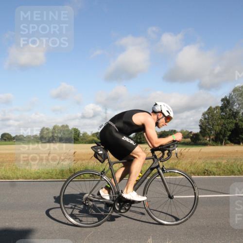 25.08.2024 - Elbe Triathlon Hamburg Fuchs,  Jonas http://msf.ph/oto/6832219 25.08.2024 09:40:25 Radfahren 261, 194 meine-sportfotos.de