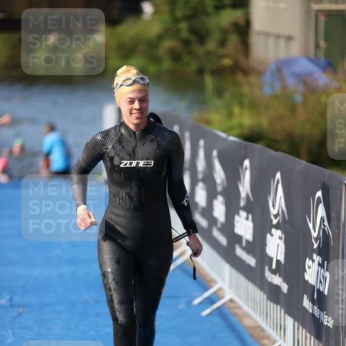25.08.2024 - Elbe Triathlon Hamburg H.Heesch http://msf.ph/oto/6832244 25.08.2024 09:39:56 Schwimmen 477, 504, 518, 519 meine-sportfotos.de