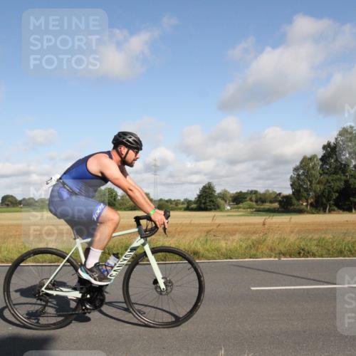 25.08.2024 - Elbe Triathlon Hamburg Fuchs,  Jonas http://msf.ph/oto/6832268 25.08.2024 09:41:01 Radfahren 210, 303, 244, 443 meine-sportfotos.de