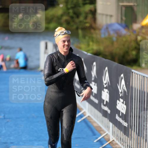25.08.2024 - Elbe Triathlon Hamburg H.Heesch http://msf.ph/oto/6832280 25.08.2024 09:39:56 Schwimmen 477, 504, 518, 519 meine-sportfotos.de