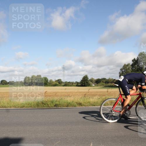 25.08.2024 - Elbe Triathlon Hamburg Fuchs,  Jonas http://msf.ph/oto/6832296 25.08.2024 09:41:12 Radfahren 443, 548, 207, 110, 236, 163, 193, 180, 185 meine-sportfotos.de