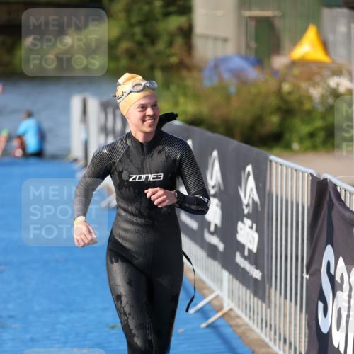 25.08.2024 - Elbe Triathlon Hamburg H.Heesch http://msf.ph/oto/6832307 25.08.2024 09:39:57 Schwimmen 477, 504, 518, 519 meine-sportfotos.de
