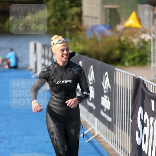 25.08.2024 - Elbe Triathlon Hamburg H.Heesch http://msf.ph/oto/6832310 25.08.2024 09:39:57 Schwimmen 477, 504, 518, 519 meine-sportfotos.de