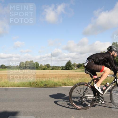 25.08.2024 - Elbe Triathlon Hamburg Fuchs,  Jonas http://msf.ph/oto/6832315 25.08.2024 09:41:17 Radfahren 548, 207, 110, 236, 163, 193, 180, 185, 293 meine-sportfotos.de