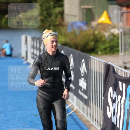 25.08.2024 - Elbe Triathlon Hamburg H.Heesch http://msf.ph/oto/6832321 25.08.2024 09:39:57 Schwimmen 477, 504, 518, 519 meine-sportfotos.de