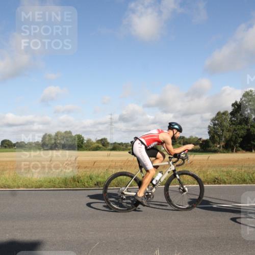 25.08.2024 - Elbe Triathlon Hamburg Fuchs,  Jonas http://msf.ph/oto/6832347 25.08.2024 09:41:34 Radfahren 470, 368, 370, 222, 202, 387, 121, 158 meine-sportfotos.de