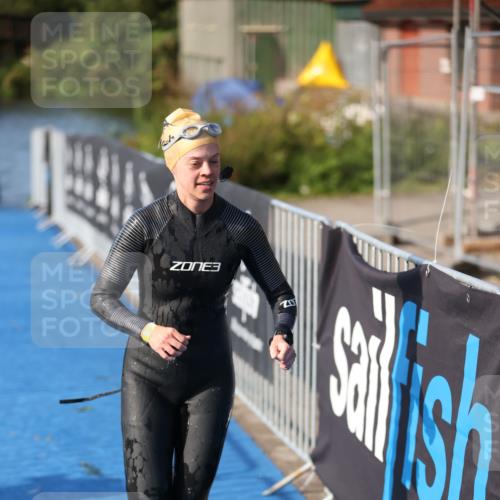 25.08.2024 - Elbe Triathlon Hamburg H.Heesch http://msf.ph/oto/6832351 25.08.2024 09:39:57 Schwimmen 477, 504, 518, 519 meine-sportfotos.de
