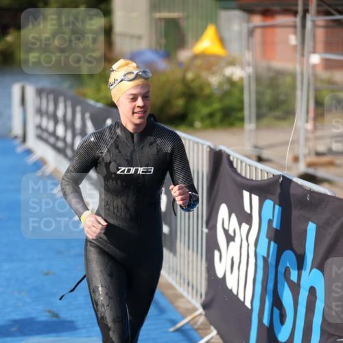 25.08.2024 - Elbe Triathlon Hamburg H.Heesch http://msf.ph/oto/6832361 25.08.2024 09:39:57 Schwimmen 477, 504, 518, 519 meine-sportfotos.de