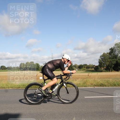 25.08.2024 - Elbe Triathlon Hamburg Fuchs,  Jonas http://msf.ph/oto/6832377 25.08.2024 09:41:54 Radfahren 220, 409, 484, 508 meine-sportfotos.de
