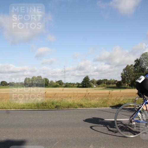 25.08.2024 - Elbe Triathlon Hamburg Fuchs,  Jonas http://msf.ph/oto/6832398 25.08.2024 09:42:01 Radfahren 484, 508, 434, 544 meine-sportfotos.de