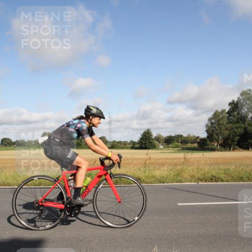 25.08.2024 - Elbe Triathlon Hamburg Fuchs,  Jonas http://msf.ph/oto/6832414 25.08.2024 09:42:12 Radfahren 262, 358, 485, 398 meine-sportfotos.de