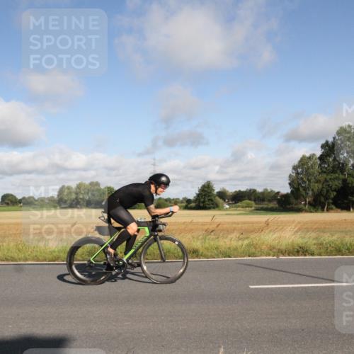 25.08.2024 - Elbe Triathlon Hamburg Fuchs,  Jonas http://msf.ph/oto/6832492 25.08.2024 09:42:57 Radfahren 442, 435, 143, 333, 134 meine-sportfotos.de