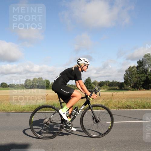 25.08.2024 - Elbe Triathlon Hamburg Fuchs,  Jonas http://msf.ph/oto/6832501 25.08.2024 09:43:06 Radfahren 134, 468, 376 meine-sportfotos.de