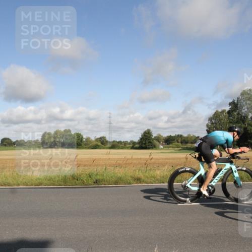 25.08.2024 - Elbe Triathlon Hamburg Fuchs,  Jonas http://msf.ph/oto/6832543 25.08.2024 09:43:22 Radfahren 243, 507, 317, 530, 165, 411, 446, 264 meine-sportfotos.de