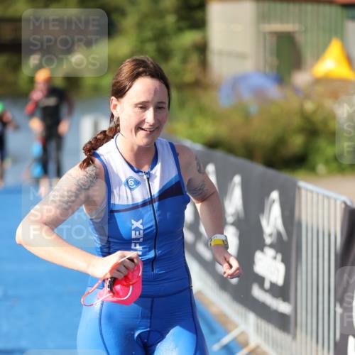 25.08.2024 - Elbe Triathlon Hamburg H.Heesch http://msf.ph/oto/6832545 25.08.2024 09:40:10 Schwimmen 477, 504, 518 meine-sportfotos.de