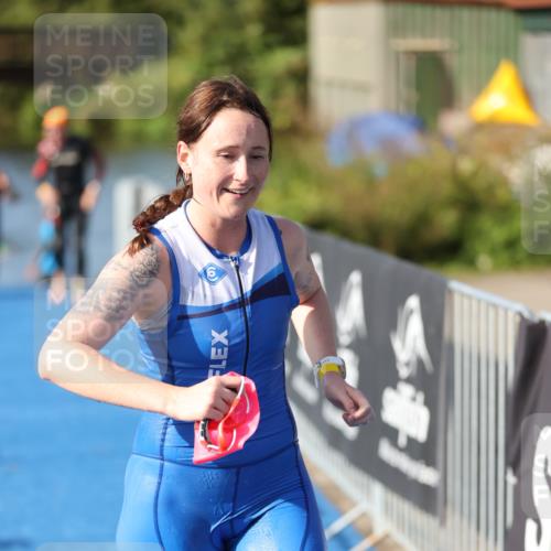 25.08.2024 - Elbe Triathlon Hamburg H.Heesch http://msf.ph/oto/6832554 25.08.2024 09:40:10 Schwimmen 477, 504, 518 meine-sportfotos.de