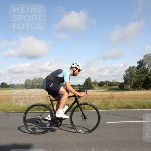 25.08.2024 - Elbe Triathlon Hamburg Fuchs,  Jonas http://msf.ph/oto/6832578 25.08.2024 09:43:54 Radfahren 362, 270, 341, 251 meine-sportfotos.de