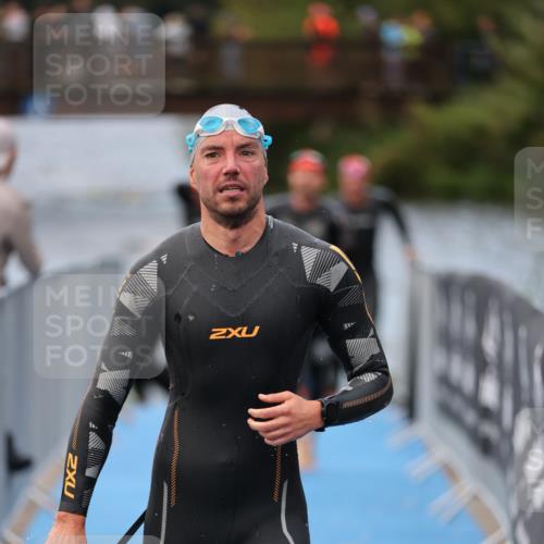 25.08.2024 - Elbe Triathlon Hamburg H.Heesch http://msf.ph/oto/6832580 25.08.2024 08:31:49 Schwimmen 34, 40, 71, 75, 81, 89, 92, 100 meine-sportfotos.de